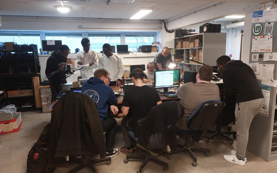 Image d'illustration de Ateliers de co-réparation 1/1 - Ouvrir en plein écran