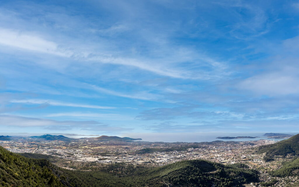 La métropole de Toulon Provence Méditerranée (83) optimise le stationnement en déployant des capteurs connectés