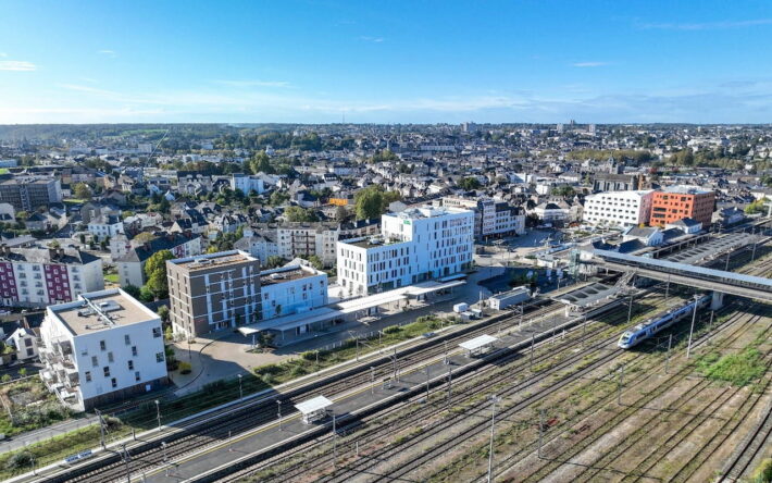 Laval depuis la Gare