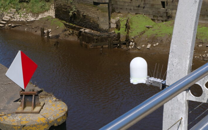Depuis la passerelle des forges à Hennebont, Lorient Agglomération surveille le niveau d’eau du Blavet  - Crédit photo : Lorient Agglomération