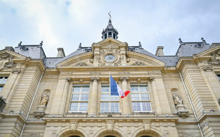 Hôtel de ville de Suresnes - Crédit Photo: Yazid Menour/Ville de Suresnes